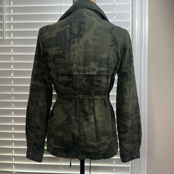 Forever 21 camouflage Jacket - Picture 9 of 13